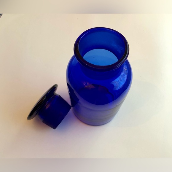 Vintage Cobalt Blue Glass Apothecary Bottle w/Ground Glass Neck & Lid Stopper - Picture 5 of 14